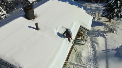 Clean Roof with Snow